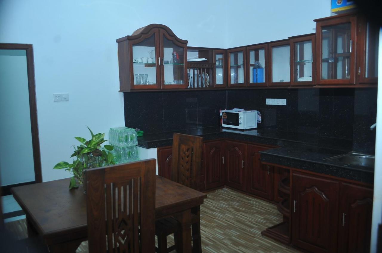 Nethum Beach House Хіккадува Екстер'єр фото